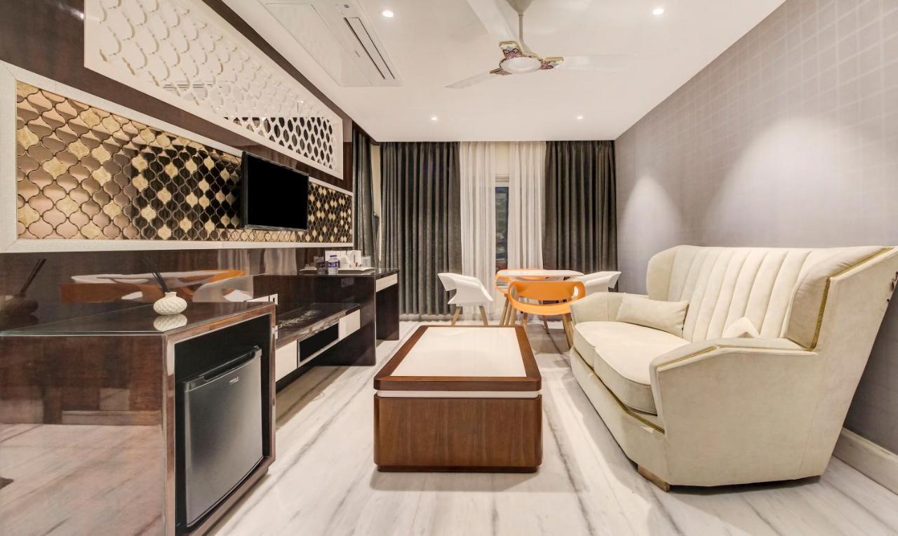 Treebo Premium Tahoora International Hotel Calcutta Eksteriør billede